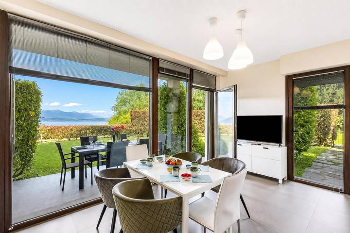 Ganze Wohnung, Aquavista Pool and Lake Maggiore View in Comune di Meina, Lago Maggiore (Piemont)