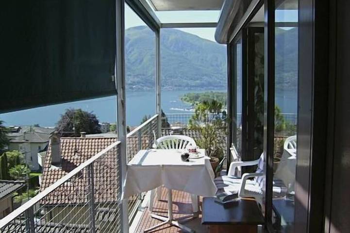 Ferienwohnung für 4 Personen, mit Sauna und Garten in Muralto