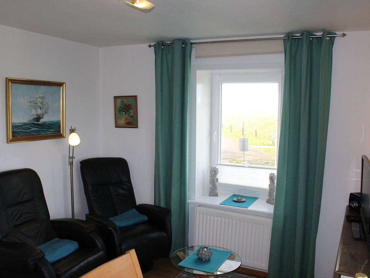 Ganze Ferienwohnung, Dat Kapitänshus - Fewo Westwind - Ferienwohnung Westwind in Nordstrand (Gemeinde), Nordstrand