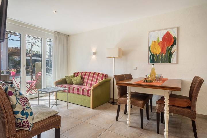 Ganze Wohnung, Apartment „Scheunentor“ mit Gemeinschaftsgarten, Balkon und Wlan in Kippenhausen, Immenstaad am Bodensee