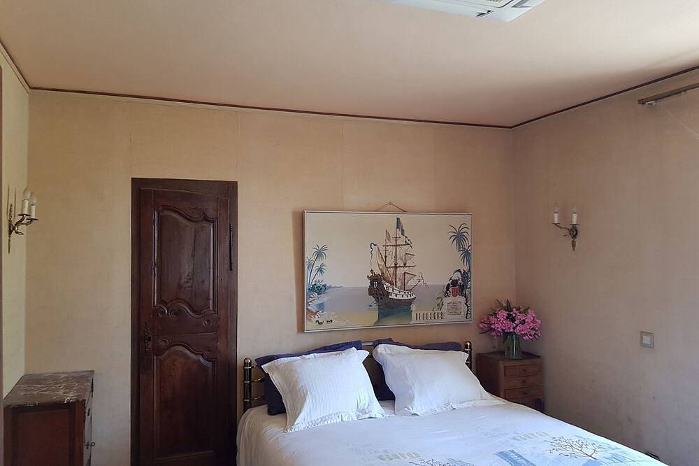 La Tonnelle Access  8 personnes avec piscine  4**** in Calvi, Région de Calvi