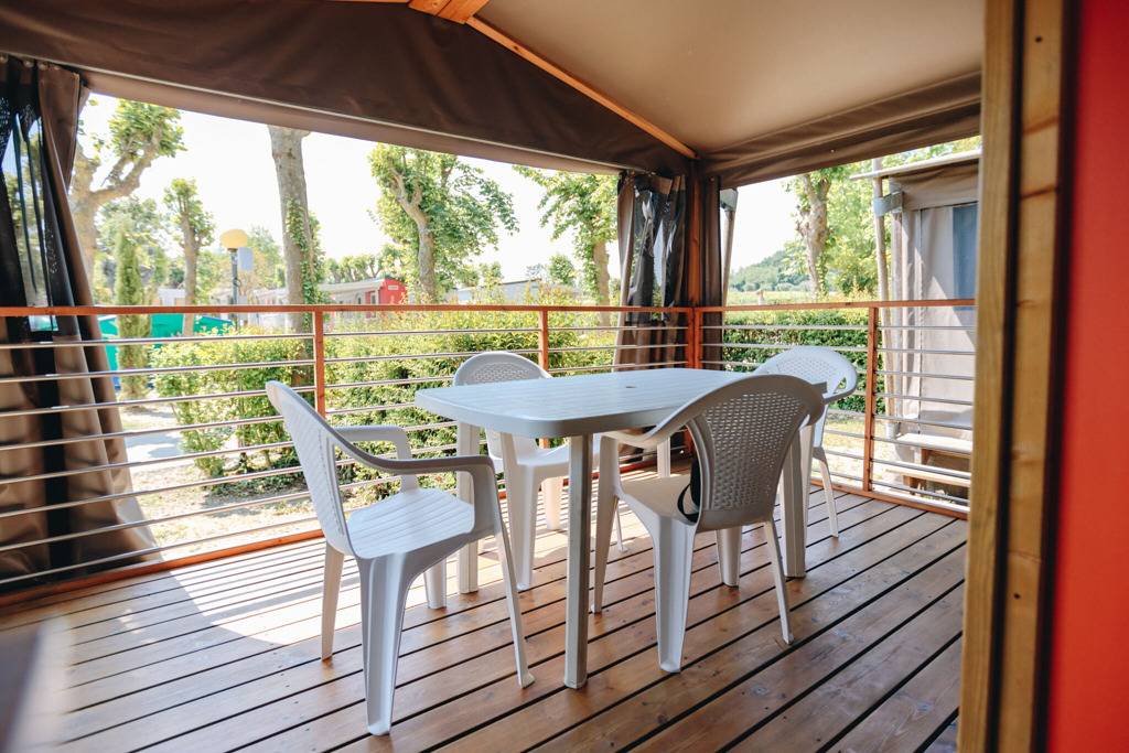 Camping Iris Park Mobilehome Lodge für 5 Personen in Moniga del Garda, Gardasee-Berge