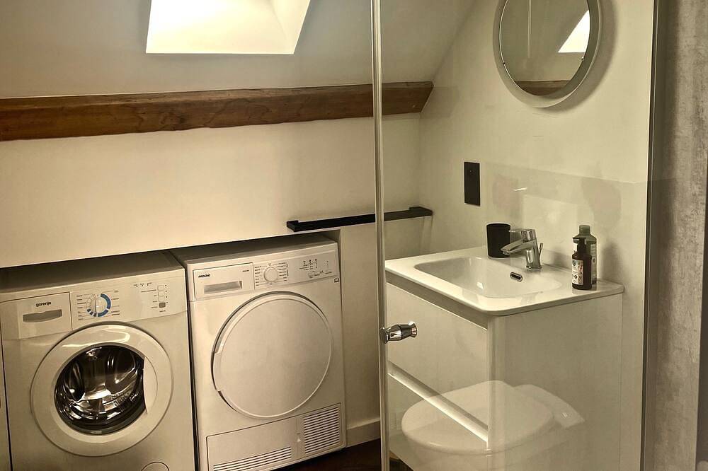 Entire apartment, La Faran'dole - The cosy cocoon on the edge of the greenway. in Dole, Jura