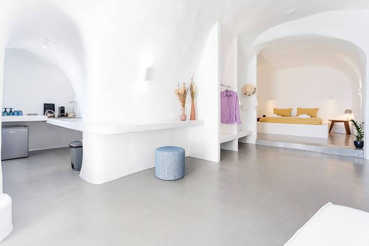 Gîte pour 2 personnes, avec vue sur l’océan ainsi que vue et balcon dans Firostefani - 2