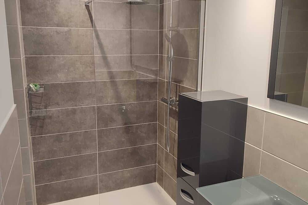 Entire apartment, Apartment in the Heart of Vals-Les-Bains in Vals-les-Bains, Parc naturel régional des Monts d'Ardèche