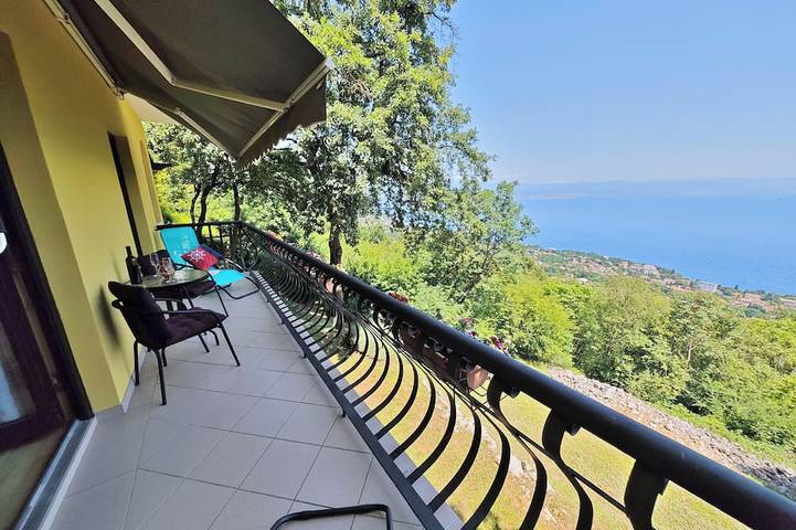 Ferienwohnung für 4 Personen, mit Garten und Balkon