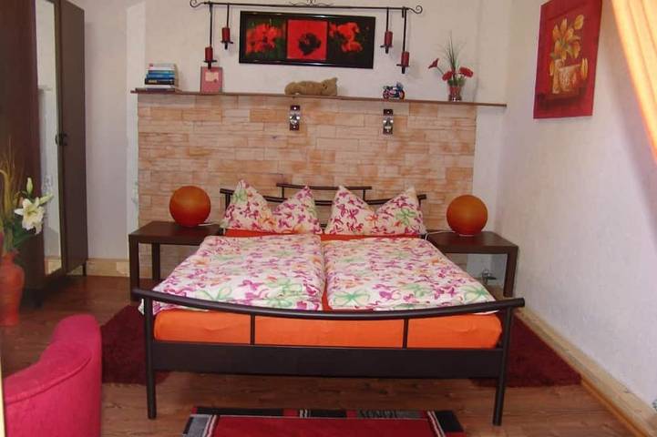 Bungalow für 2 Personen, mit Garten