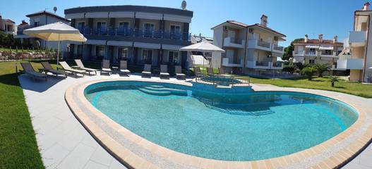 Ferienwohnung für 2 Personen, mit Pool und Garten in Chalkidiki