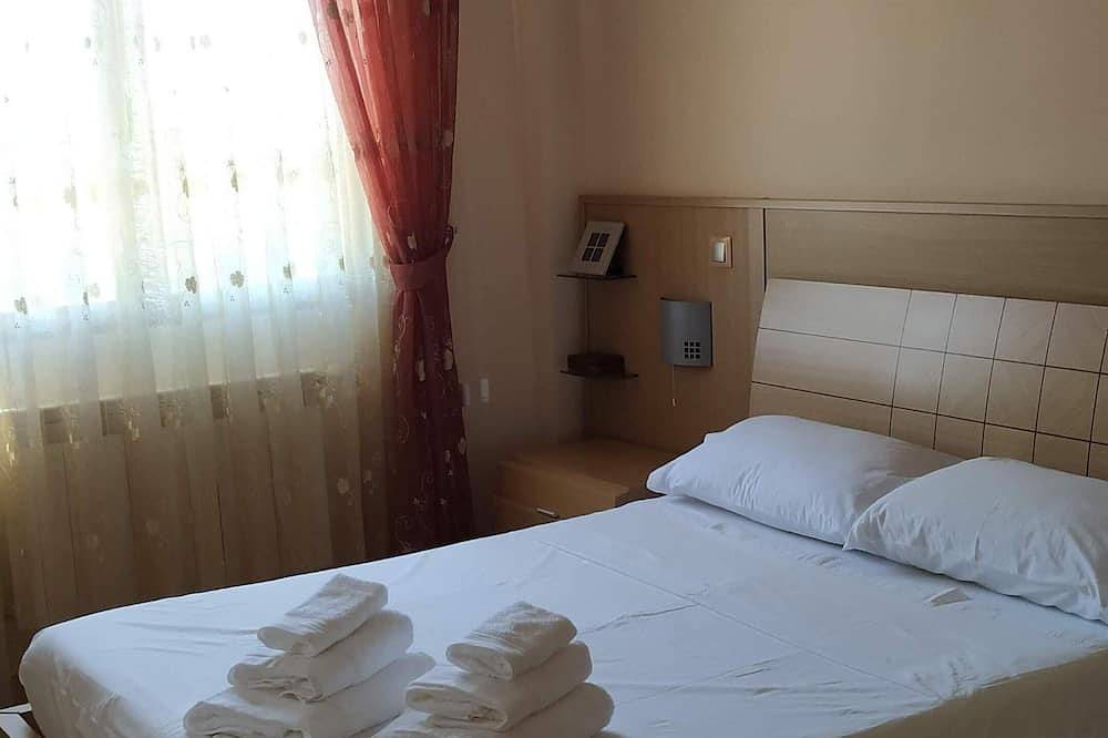 Luxury relax chalet in Navas del Rey, Madrid Province
