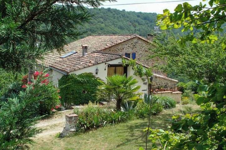 Gîte pour 2 personnes, avec Terrasse et Jardin à Reynès