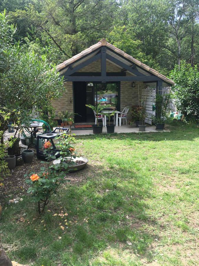 Maison de campagne pour 2 personnes, avec piscine ainsi que jardin et vue, animaux acceptés à Vagnas - 3