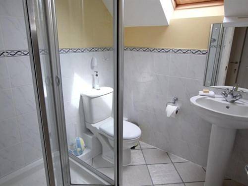 Double Room with Private Bathroom in Broad Haven, Pembrokeshire
