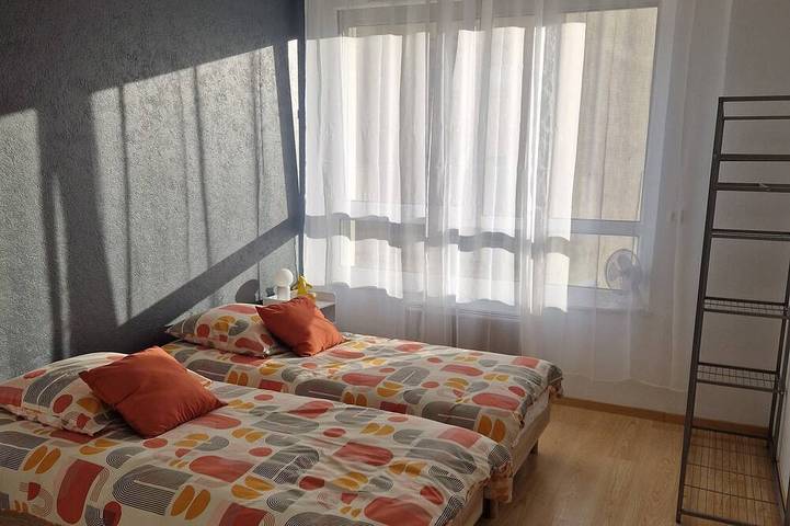 Ganze Wohnung, Bright Balneo apartment near train station 2 bedrooms in Épinal, Épinal und Umgebung