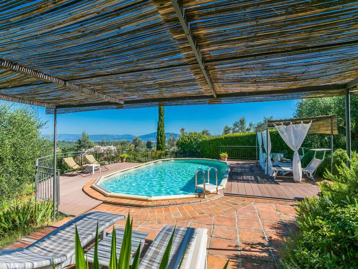 Location de vacances pour 5 personnes, avec terrasse ainsi que vue et jardin à Impruneta - 2