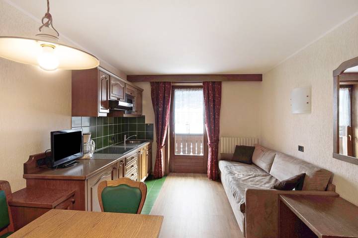 Appartement entier, Appartement de vacances "Casa San Marco n 4" avec vue sur les montagnes, balcon et Wi-Fi. in Livigno (Town), Livigno