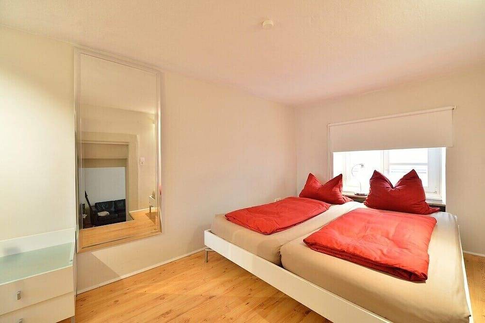 Apartamento inteiro, Old Town Apartment \"Mezzanine Floor\" in Altstadt (Heidelberg), Heidelberg
