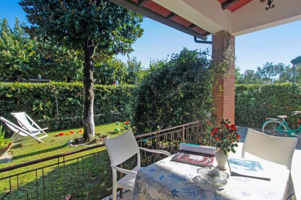 Patrizia by Interhome in Forte dei Marmi, Riviera Toscana