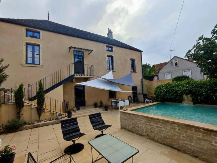 Location de vacances pour 12 personnes, avec piscine et jardin à Pommard - 2