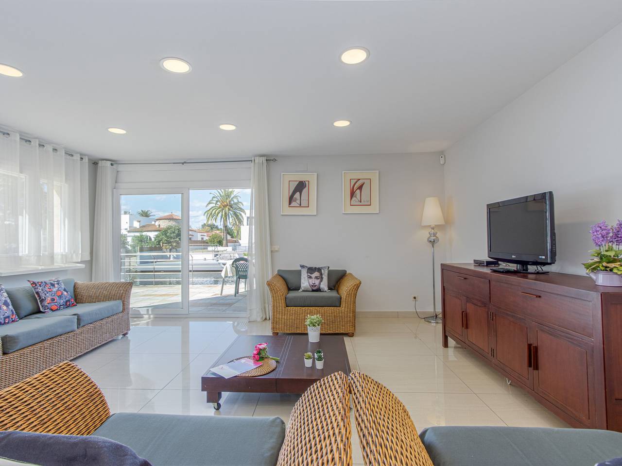 Kanalvilla mit privatem Pool und Studio in Empuriabrava in Empuriabrava, Oberampurien