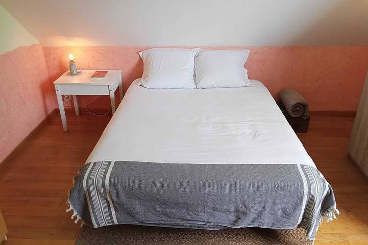 Location de vacances pour 10 personnes, avec jardin et terrasse à Jarrie - 4
