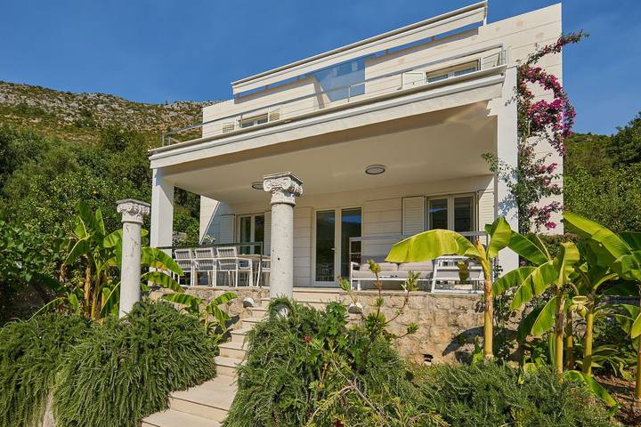 Chalet para 10 personas, con piscina y terraza - 1