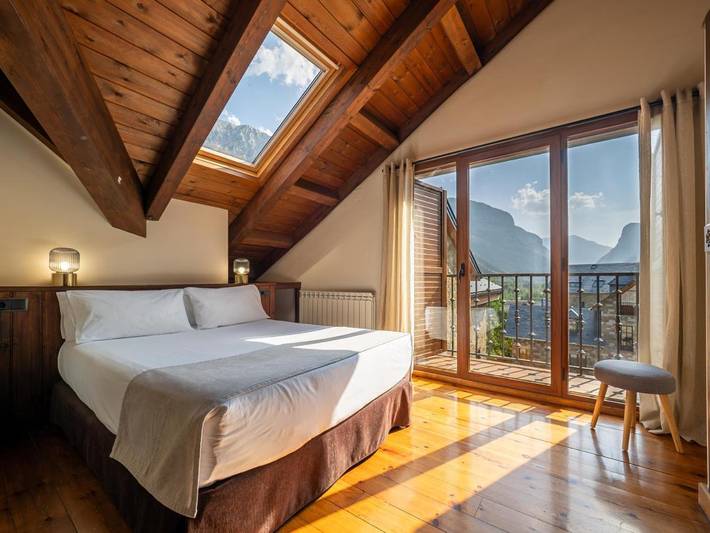 Gîte pour 3 personnes, avec jacuzzi et jardin à Plan