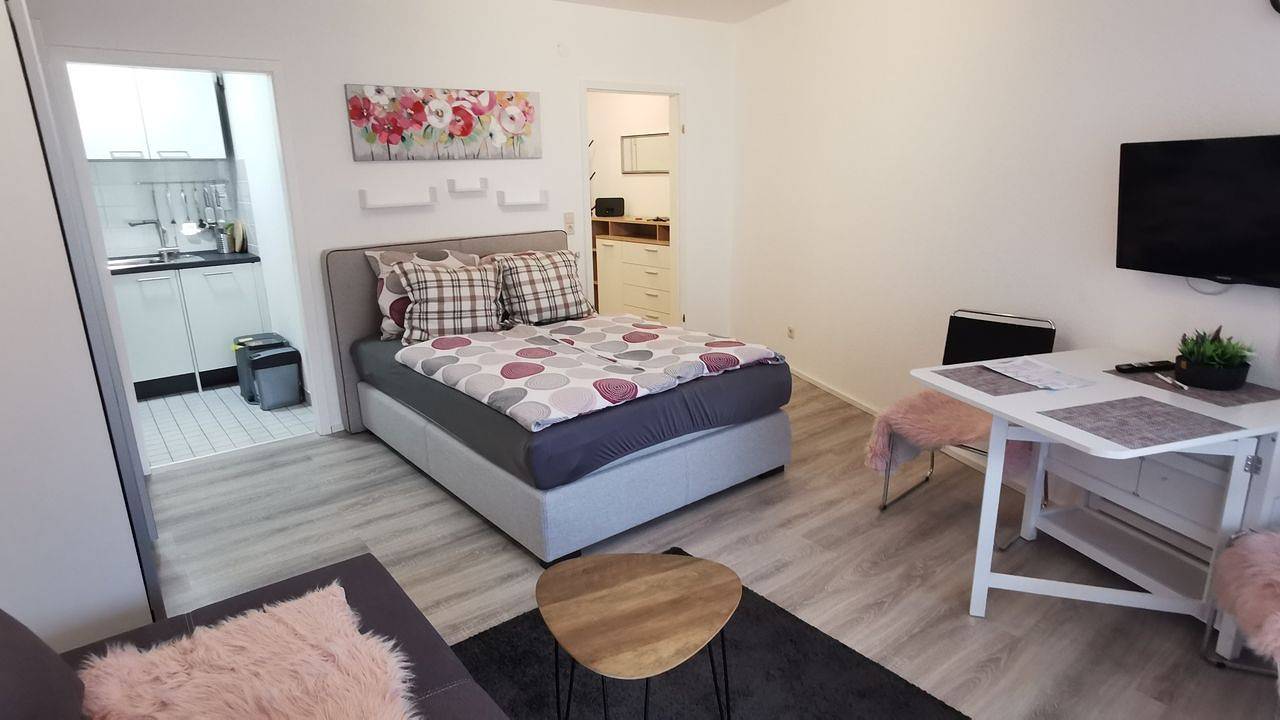 Ganze Ferienwohnung, Ferienwohnung für 2 Personen (30 m²) in Friedrichshafen in Friedrichshafen, Region Bodensee-Oberschwaben