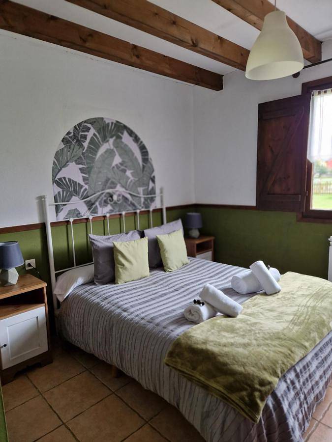 Apartamento de vacaciones para 2 personas, con vistas además de terraza y jardín en Asturias - 2