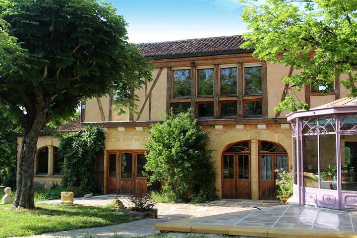 Location de vacances pour 9 personnes, avec jardin ainsi que piscine et vue, adapté aux familles à Saint-Cybranet - 3