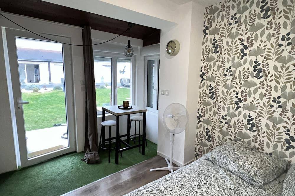 Cosy studio 24 m2 in Amblainville, Oise