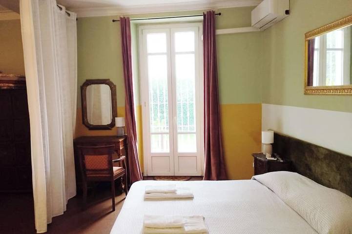 Ferienwohnung für 4 Personen, mit Garten und Terrasse in Varese - 2