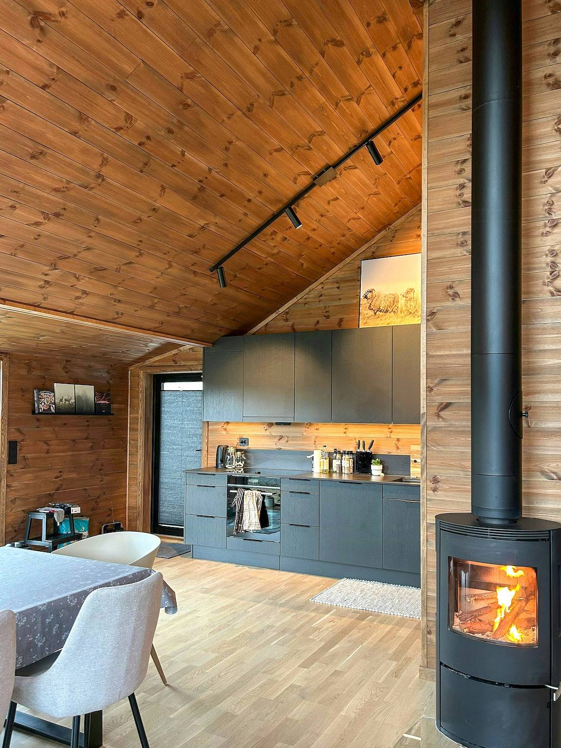 Moderne Hütte zwischen zwei Skiliften in Sirdal in Sinnes, Sirdal