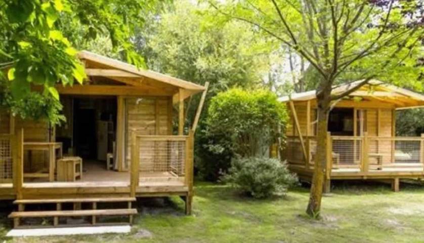 Chalet pour 4 personnes, avec bassin pour enfant