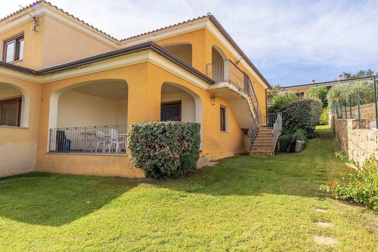 Apartamento entero, Apartamento de vacaciones para 8 personas con balcón/terraza in San Teodoro, Olbia-Tempio