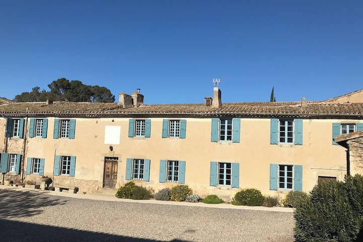 Chambre d’hôte pour 15 personnes à Laure-Minervois