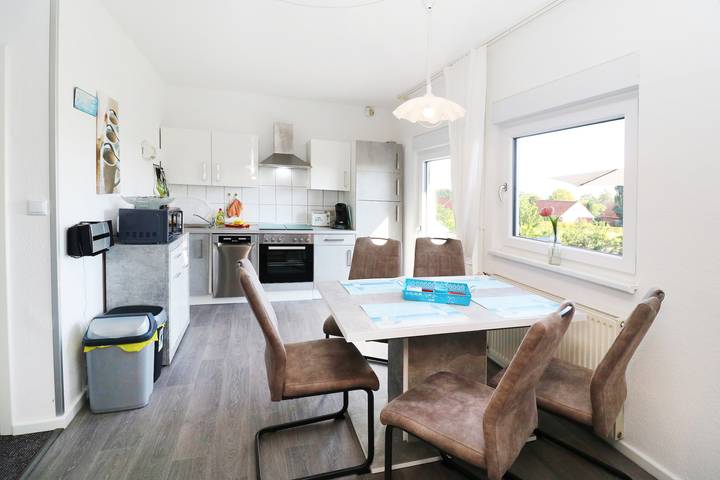 Ferienhaus für 5 Personen, mit Terrasse und Seeblick in Lütow - 3
