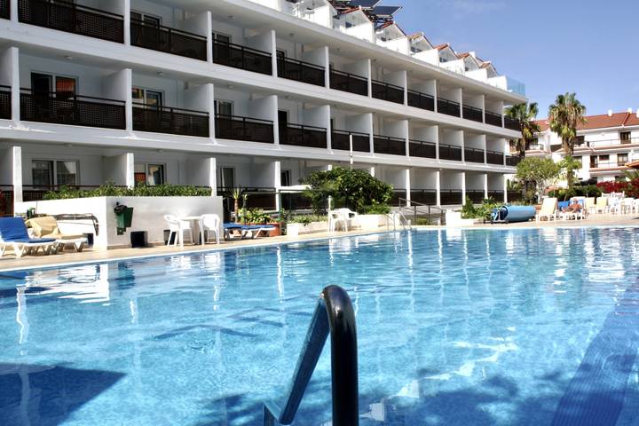 Apartahotel para 2 personas, con piscina y balcón en Tenerife Norte