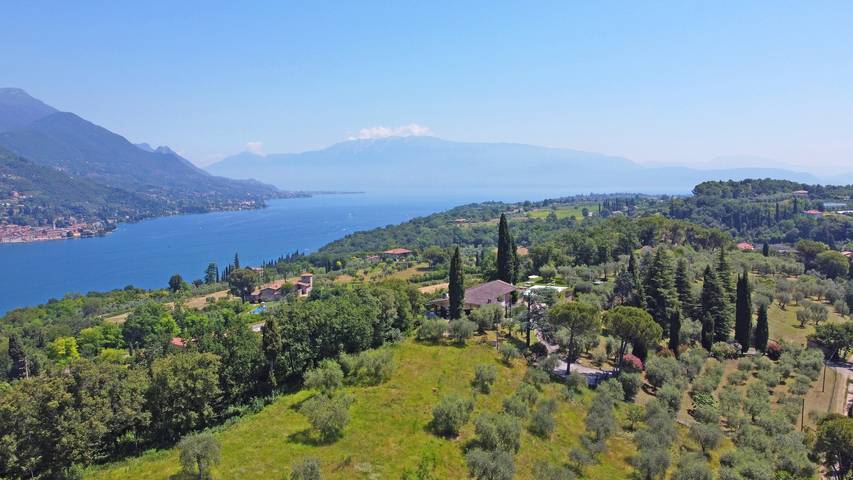 Villa für 13 Personen, mit Garten und Balkon sowie Seeblick, kinderfreundlich in Salò - 4