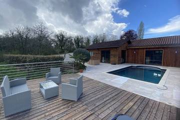 Maison de campagne pour 8 personnes, avec terrasse ainsi que jardin et jacuzzi, animaux acceptés à Condat-sur-Vézère