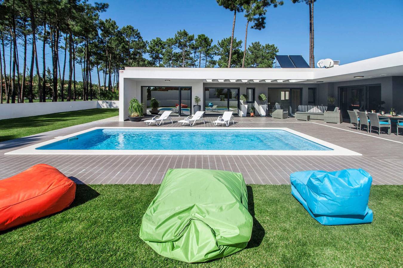 Outstanding Portuguese Villa | 4 Bedrooms | Villa do Moinho ii | Private Pool Large Exterior Lounge Area | Aroeira in Aroeira, Corroios