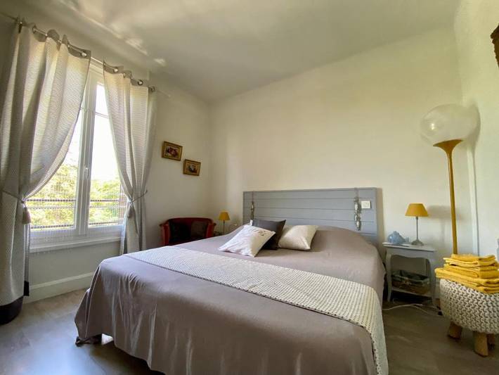 Chambre d’hôte pour 6 personnes, avec Terrasse ainsi que Jardin et Vue