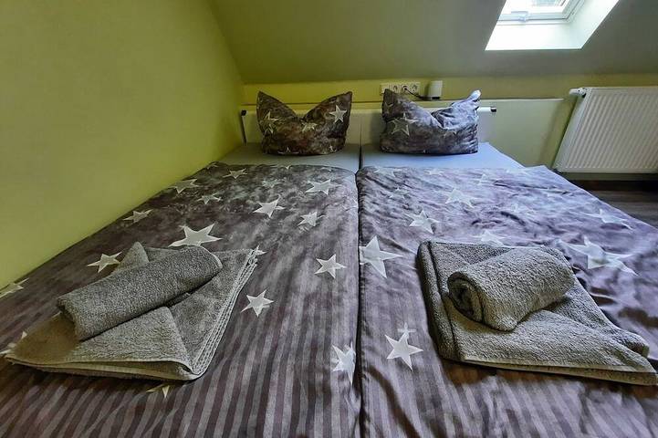 Wohnwagen für 3 Personen in Brandenburg - 2