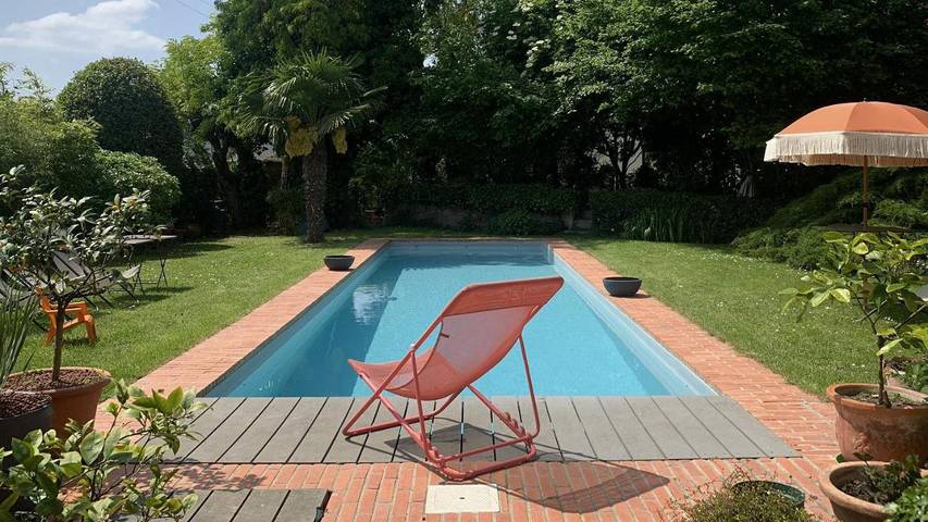 Chambre d’hôte pour 2 personnes, avec Terrasse ainsi que Jardin et Piscine