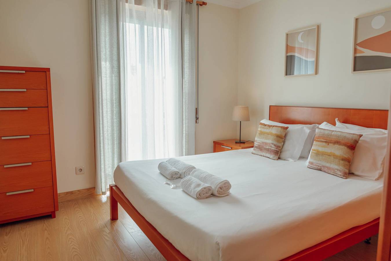 Apartamento inteiro, Apartamento de férias para 4 pessoas com varanda in Porto, Distrito do Porto