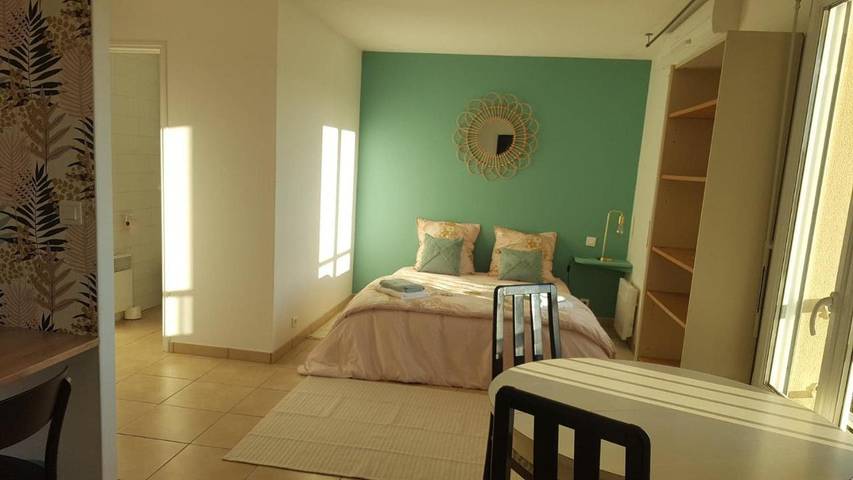 Gîte pour 6 personnes, avec vue dans Saint-Marc-sur-Mer - 4