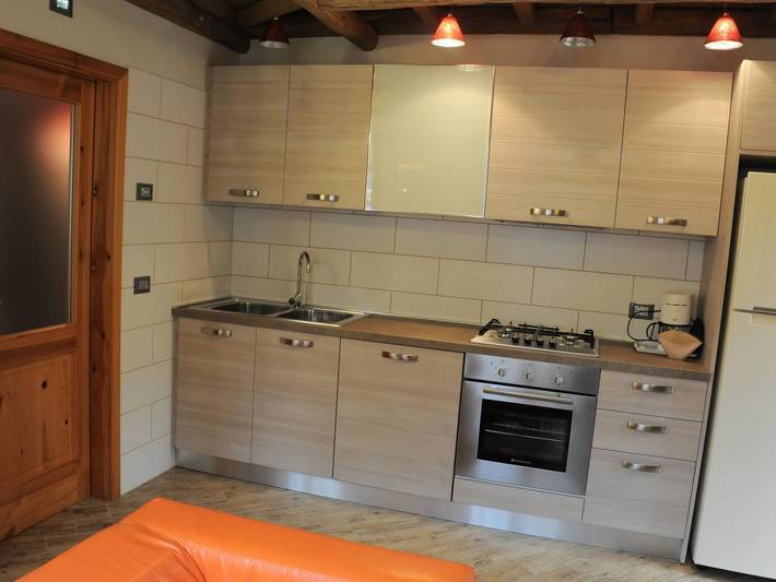 Appartamento intero, Erdgeschosswohnung mit privatem Garten in Pur (Ledro), Ledro