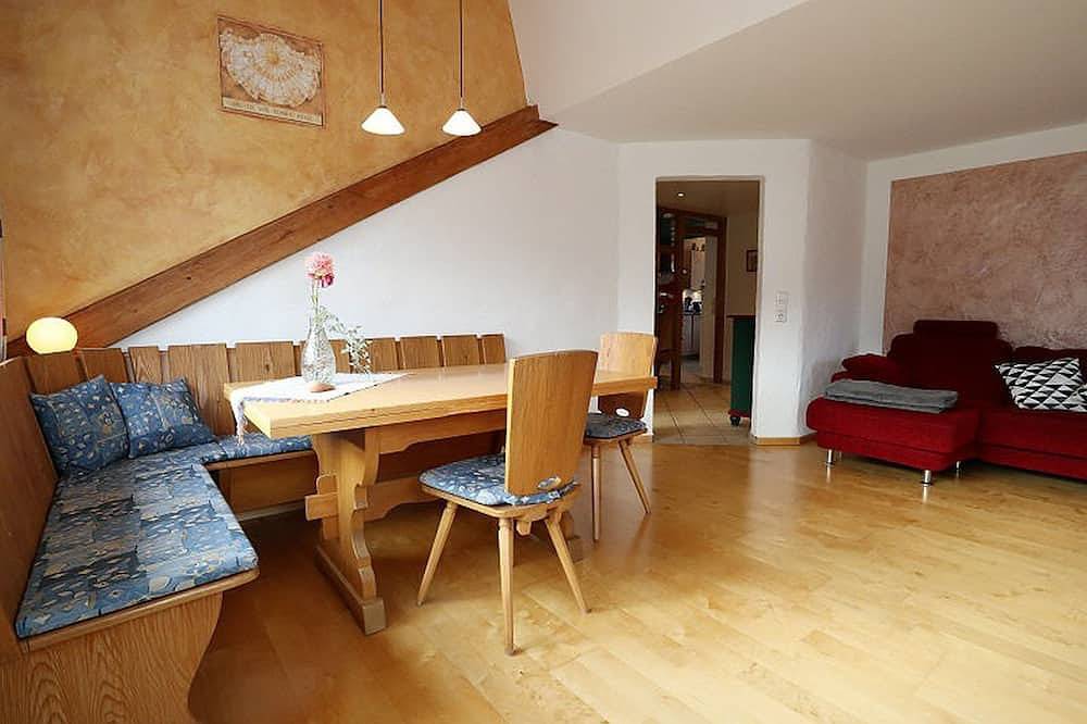 Ganze Wohnung, Ferienwohnung 'Reichenbach' mit Balkon und Wi-Fi in Glottertal, Südschwarzwald