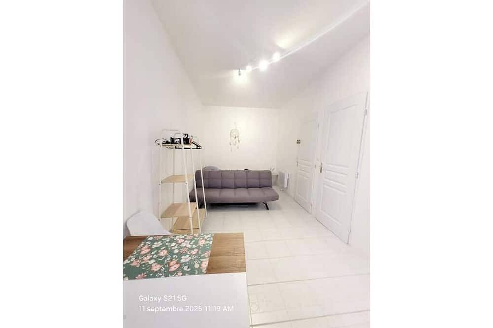 Appartement entier, Studio 1.. in Bédarieux, Région de Béziers
