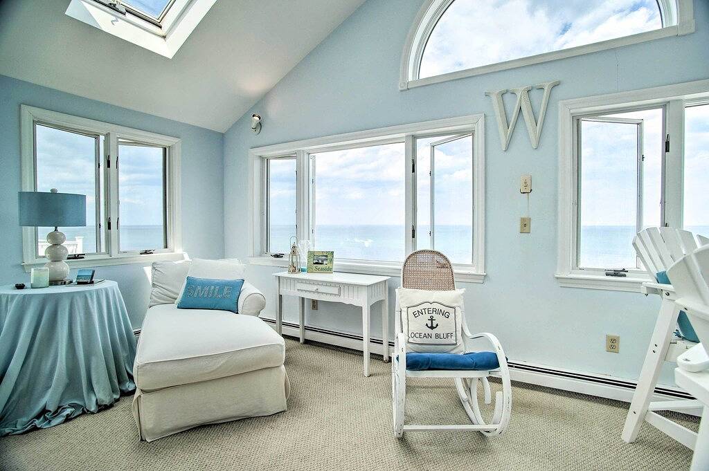 2 Decks + Beach Access: Oceanfront Getaway! in Marshfield, Massachusetts