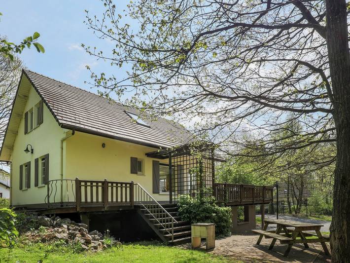 Vakantiehuis voor 8 personen, met terras, met huisdier in Rendeux